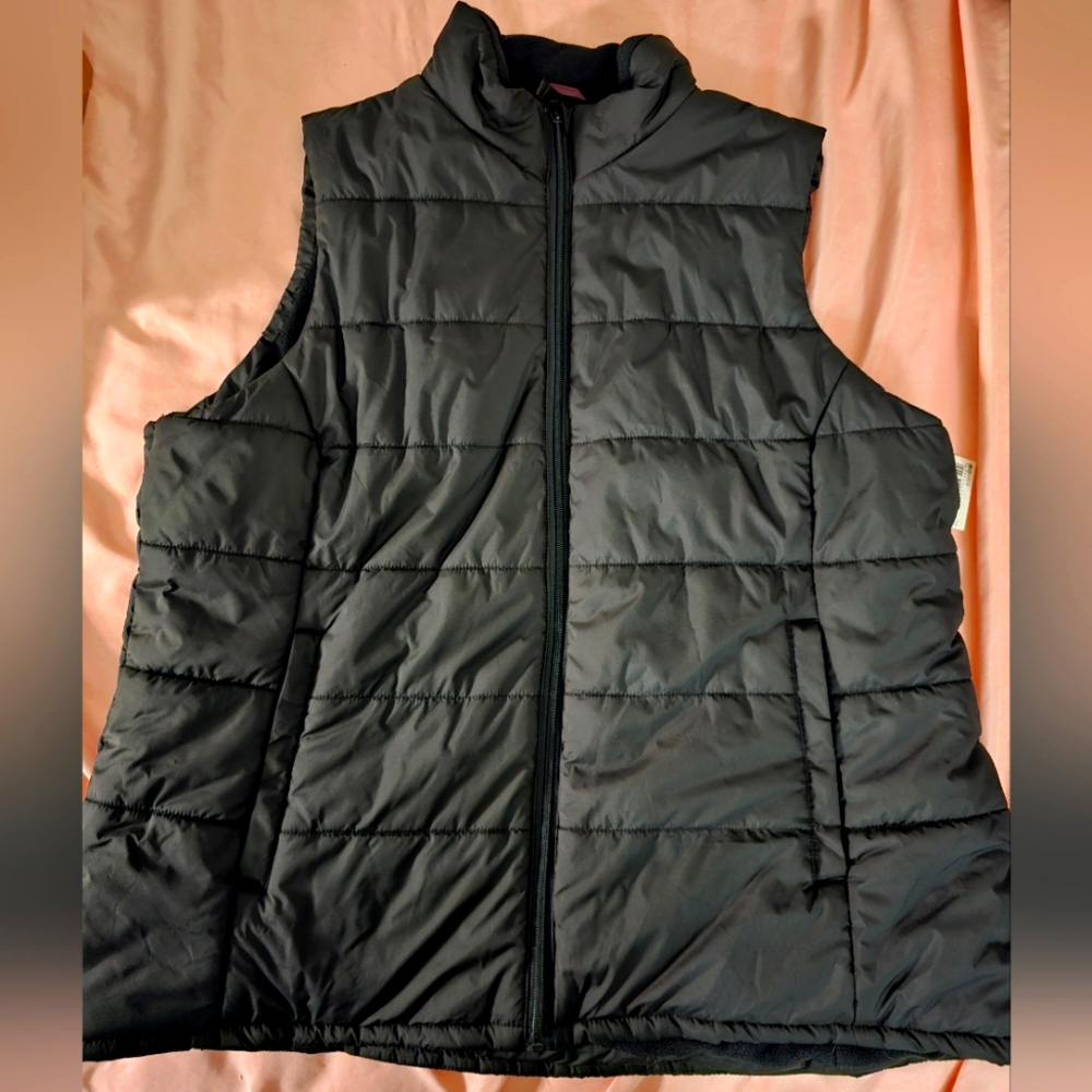 Amazon Essentials Men's Midweight Puffer Vest